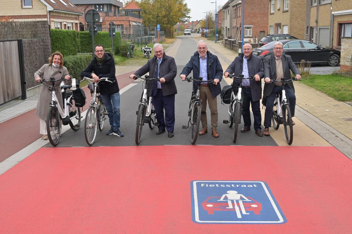 Alle fietsstraten krijgen hetzelfde uitzicht zodat weggebruikers die gemakkelijk herkennen.